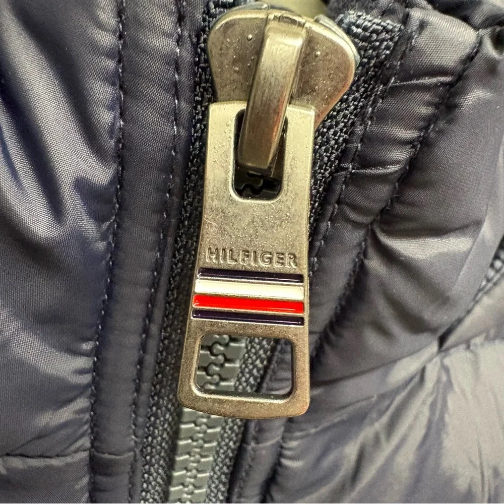 Tommy Hilfiger Wind and Wind Water Resistant Puffer Coat Size XL - Picture 3 of 10